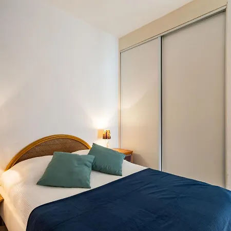 Apartment Les Floralies Ii-1 By Interhome Le Lavandou